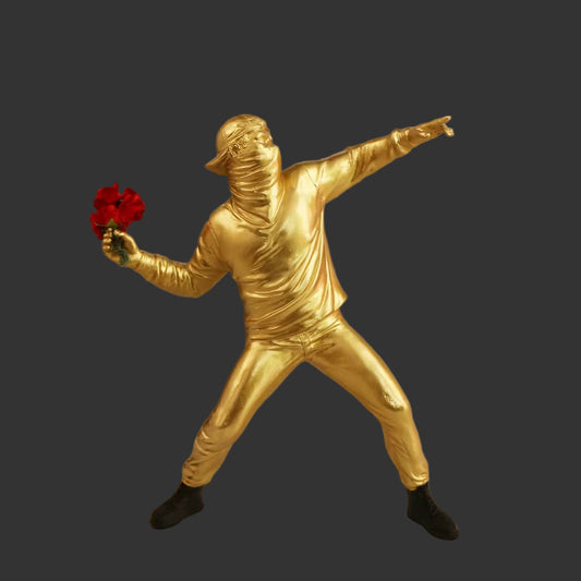 Resin Statues Sculptures Banksy Flower Thrower Statue Bomber Home Decoration Accessories Modern Ornaments Figurine Collectible