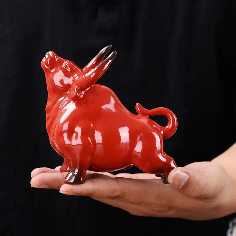 Top European Ceramic Bull Figurine Modern Art Sculpture Home Decoration Accessories Office Decoration Figurines